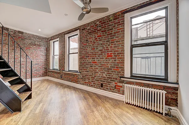 Rented by REAL New York | media 11