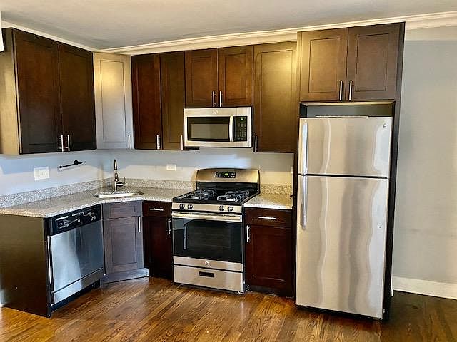 1st image of 1415 W Augusta Blvd #G1
