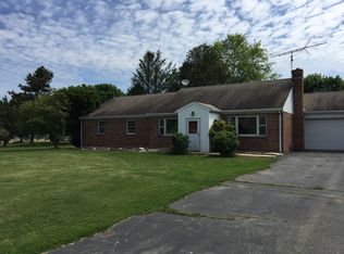 395 Clearfield Rd, New Providence, PA 17560