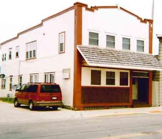 1st image of 238 W Broadway St