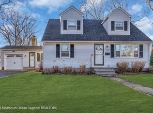 909 Barton Ave, Point Pleasant Beach, NJ 08742