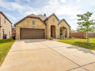200 Hawks Ridge Trl, Burleson, TX 76028