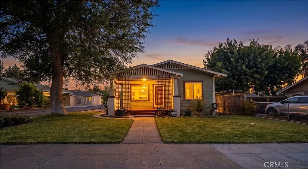 2 bed, 978 sqft, $2,900 — Photo 2