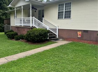 26 Ollie St, Chapmanville, WV 25508
