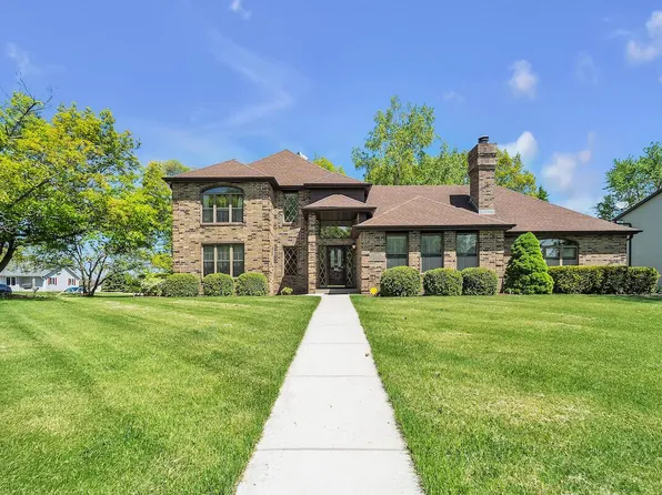 290 Pheasant RUN, Union Grove, WI 53182