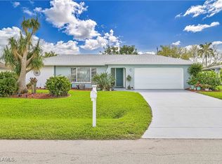 1210 SE 27th Ter, Cape Coral, FL 33904