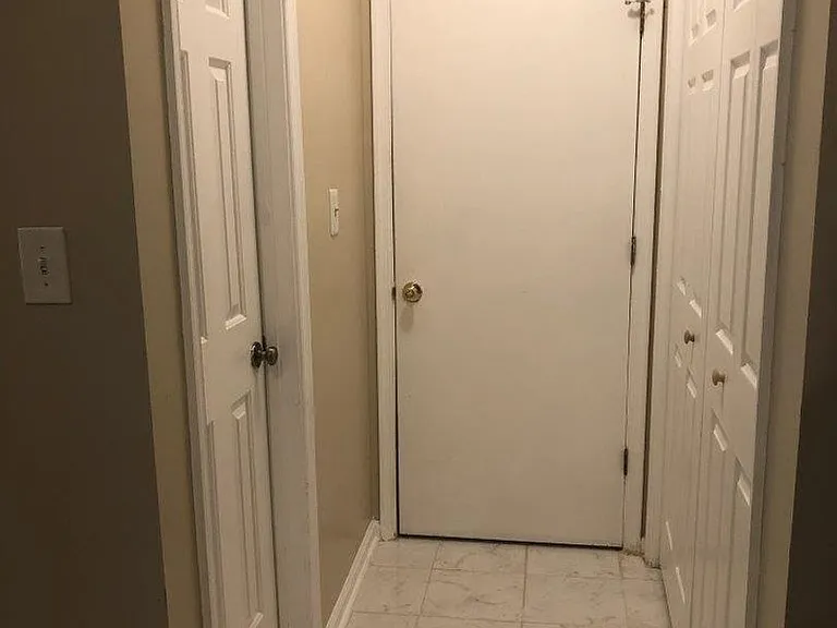 820 E Willow Point Pl — Photo 8