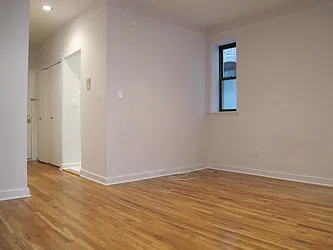 Rented by Metropolis Real Estate of Manhattan
