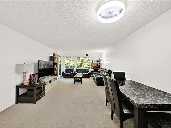 3rd image of 11240 Daniels Rd #208