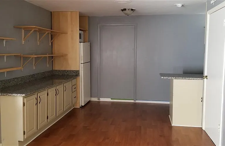 736 Ridge Dr — Photo 4