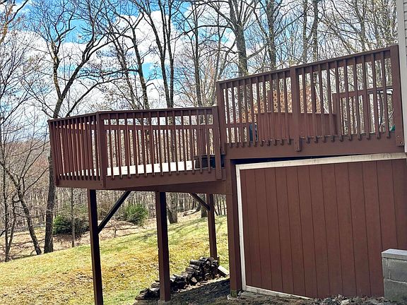 4th image of 134 Westwood Dr