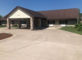 5918 Park Ridge Rd, Loves Park, IL 61111