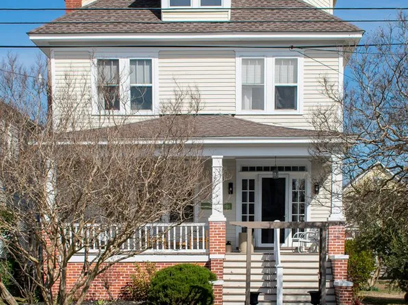 219 Jefferson Ave, Cape Charles, VA 23310
