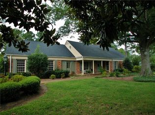 1631 Blue Ridge Dr NE, Gainesville, GA 30501