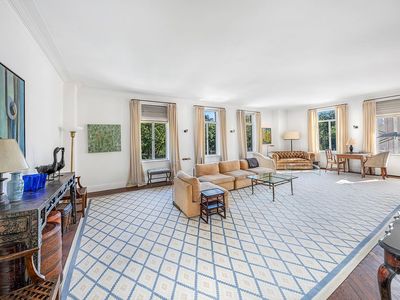 211 Central Park W, New York, NY, 10024