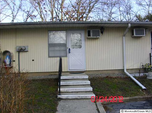 2nd image of 160 Gramercy Court #E