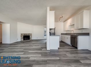 326 W Queen St #11D, Inglewood, CA 90301