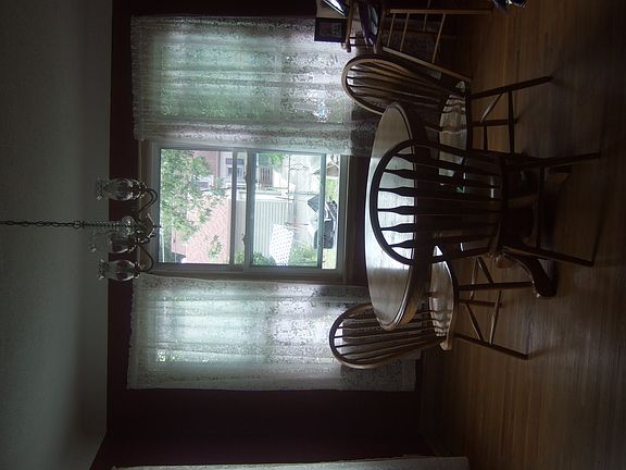 4th image of 1276 Fremont Ave