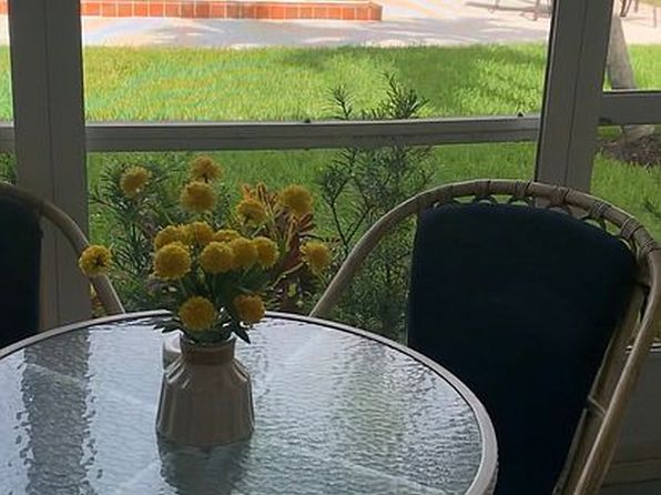 2064 Alamanda Dr APT 7