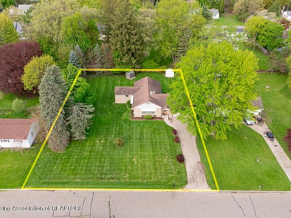 3rd image of 1021 Bretton Rd