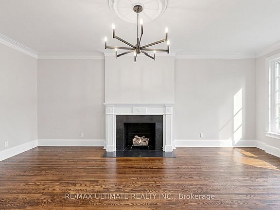 5th image of 776 Spadina Rd