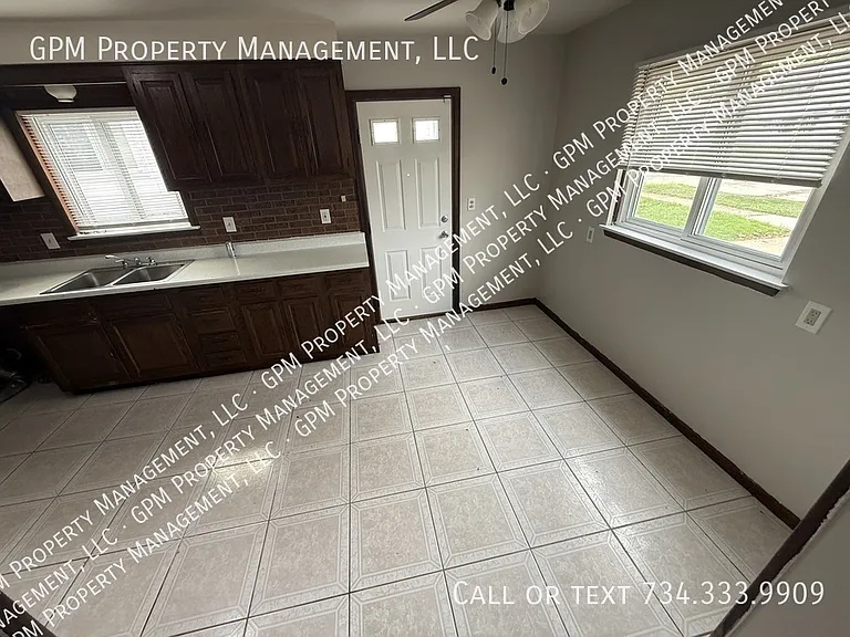 4757 Dudley St — Photo 7