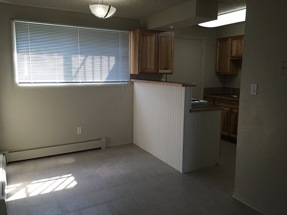 5th image of 1509-1513 Ernest St #6B