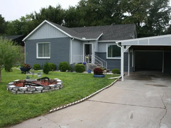 205 N Murphy St, Sublette, KS 67877