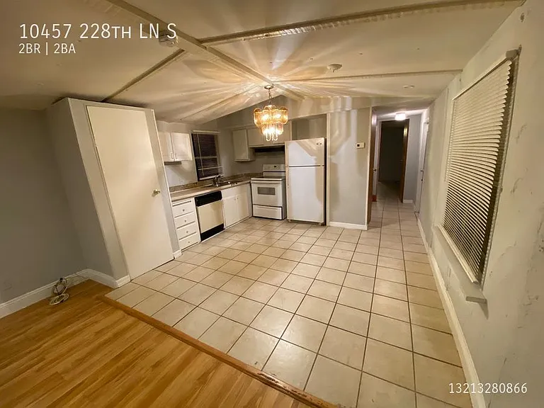 10457 S 228th Ln — Photo 9