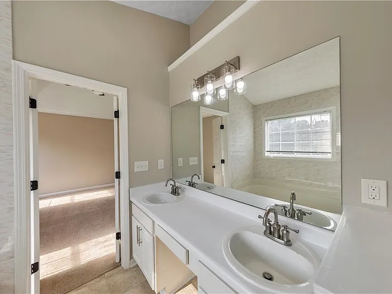 4801 Nature Trl — Photo 23