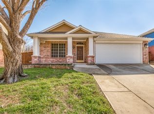 4154 Prairie Meadow Ct, Fort Worth, TX 76244