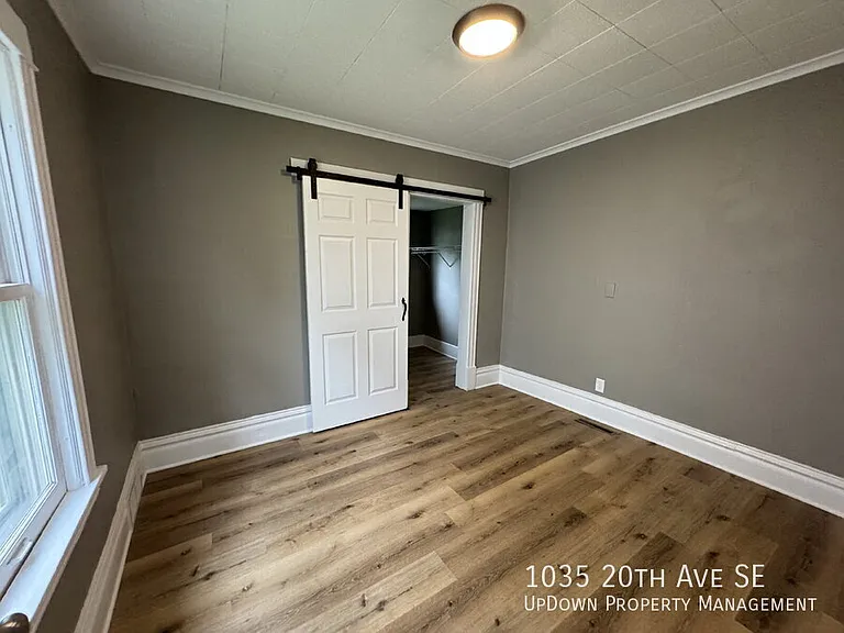 1035 20th Ave SE — Photo 19