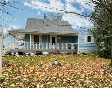 7345 Bennett Dr, Whitmore Lake, MI, 48189