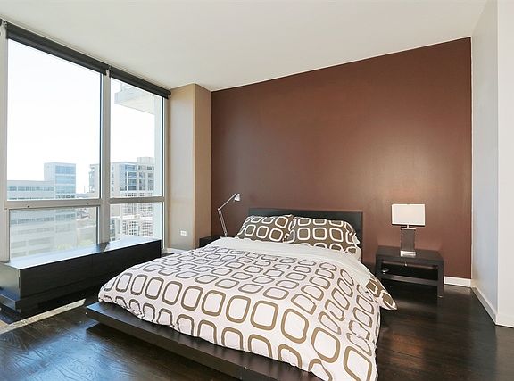 5th image of 1845 S Michigan Ave Unit 1210
