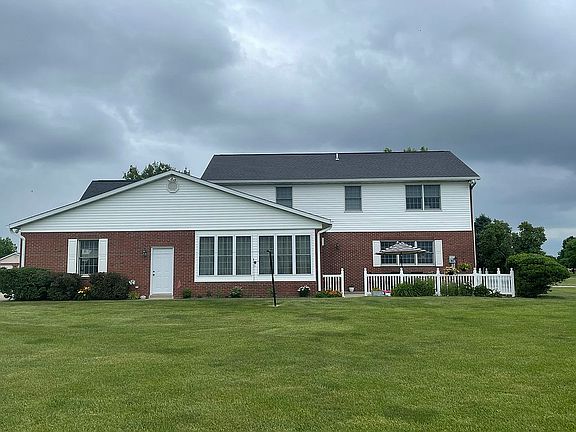 Beautiful huge backyard