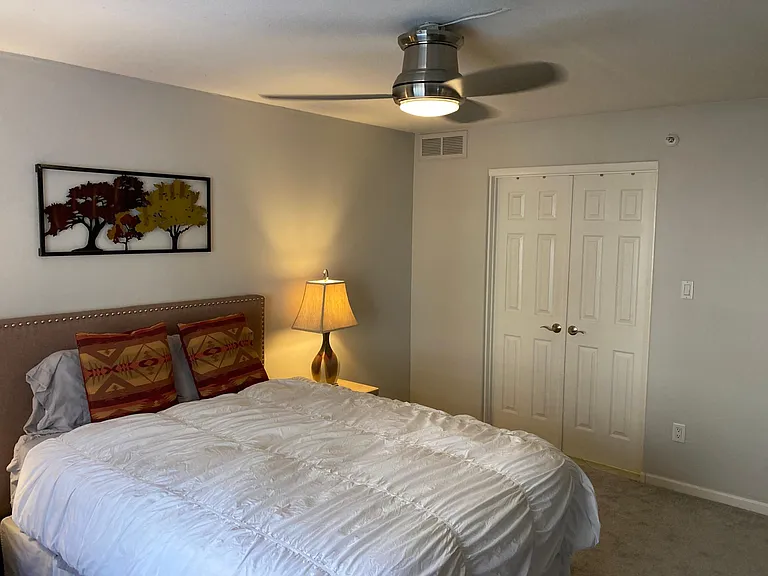 7950 E Camelback Rd #307 — Photo 18
