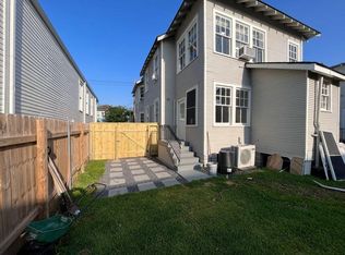 2135 Robert St #A, New Orleans, LA 70115