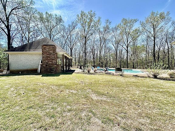 5th image of 108 Brookside Ct