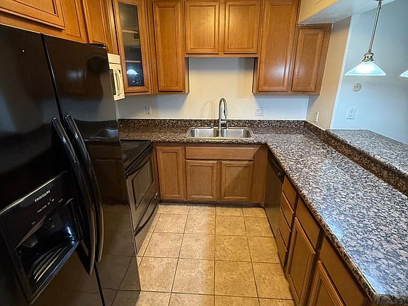 4th image of 3700 Q St APT 128