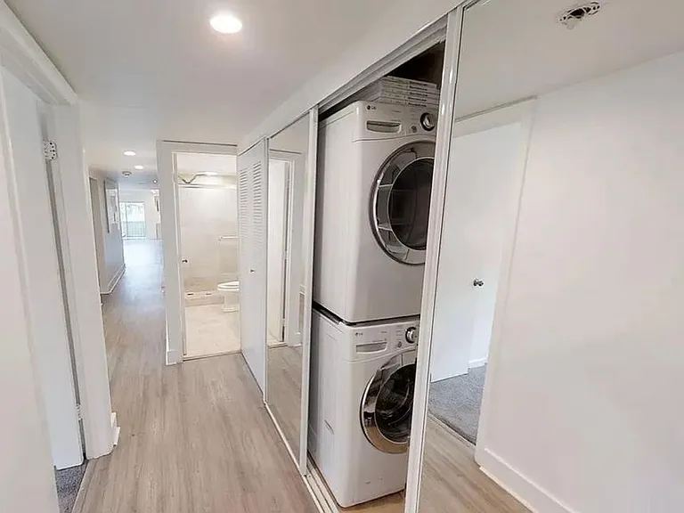 860 Euclid Ave #208 — Photo 17