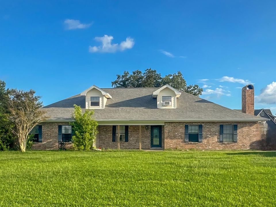 1st image of 1901 Deepwoods Dr