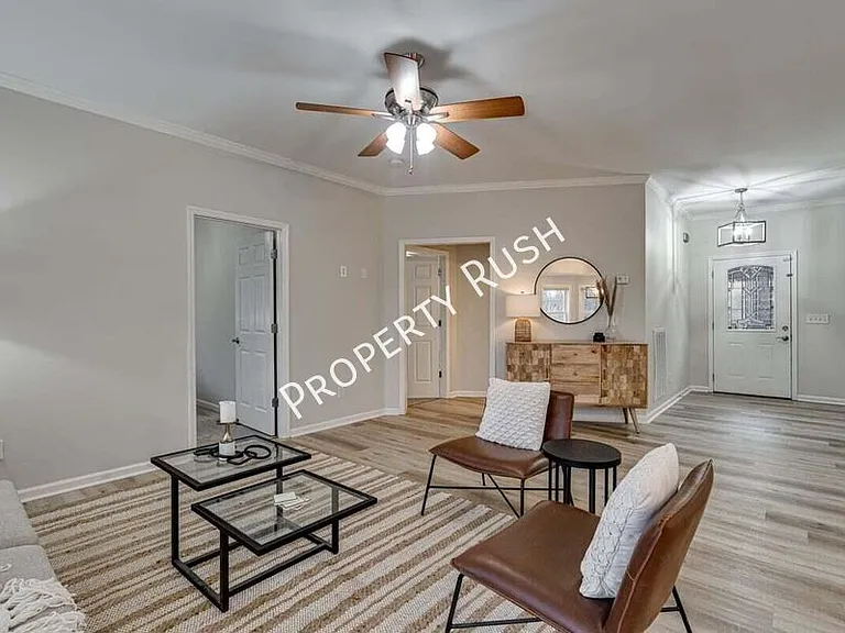 3806 Brock Rd — Photo 3
