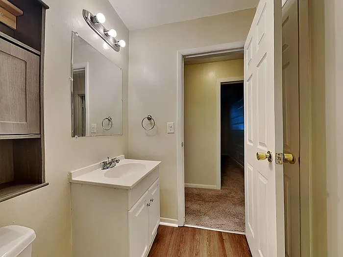 11199 Lantern Rd — Photo 17
