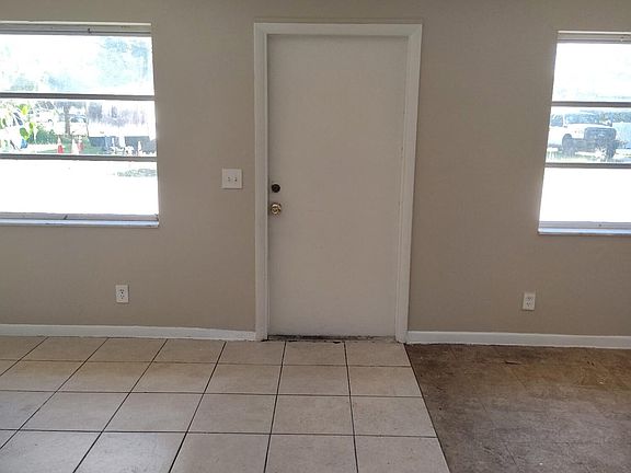 2nd image of 3656 Coconut Rd