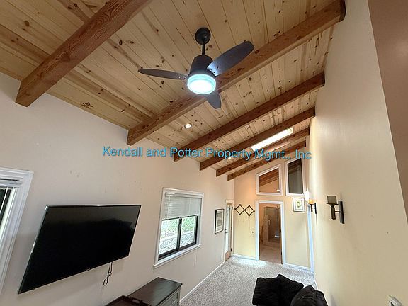 5th image of 3429 Porter Gulch Rd