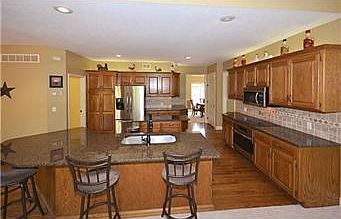 4th image of 7810 NW Twilight Pl