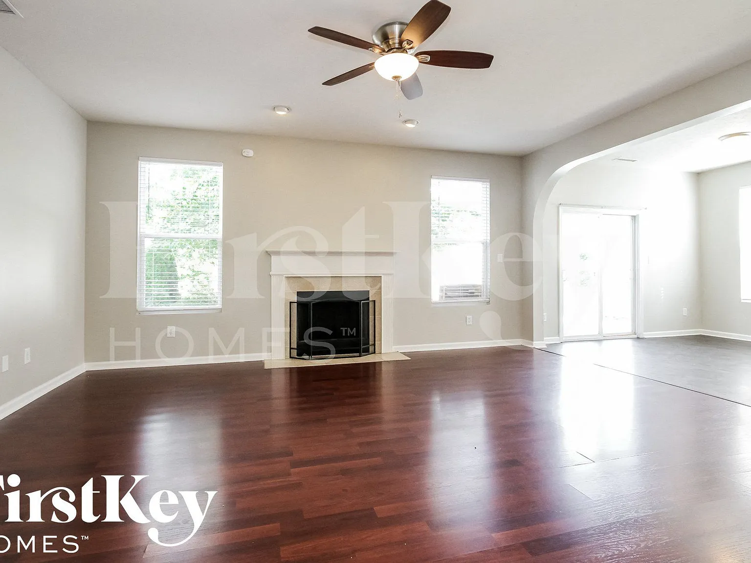 3 bed, 2.5 bath, 1782 sqft, $1,880 — Photo 2