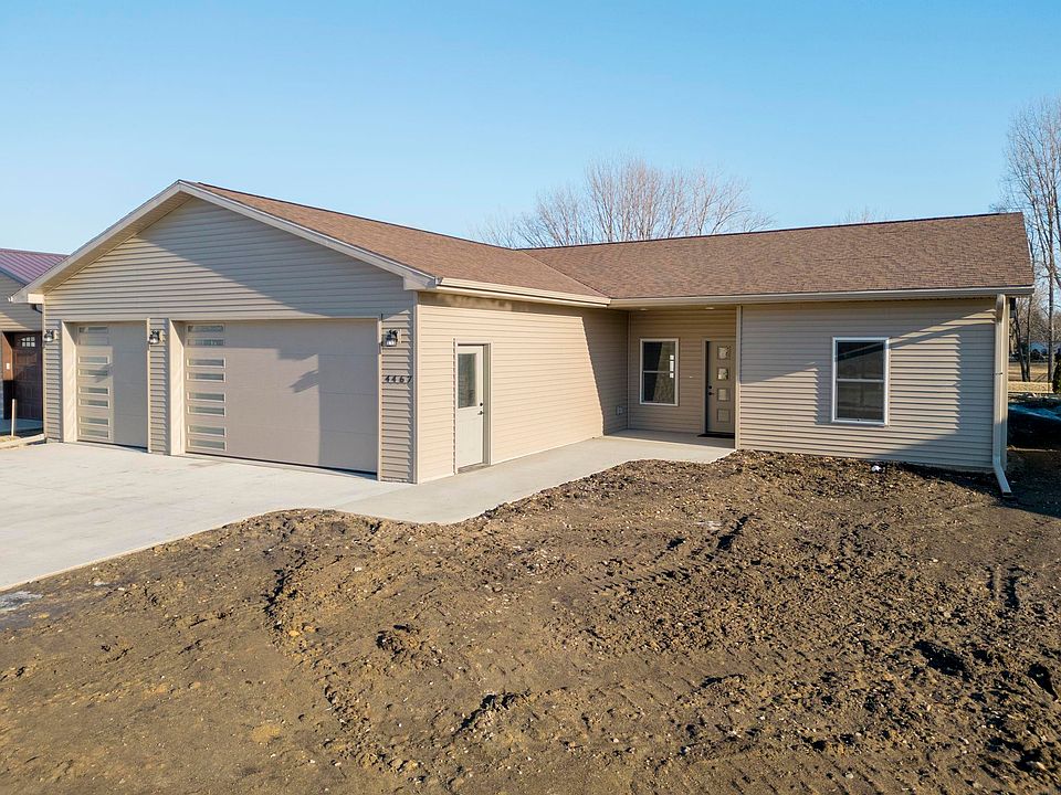 1st image of 4467 Charm Dr