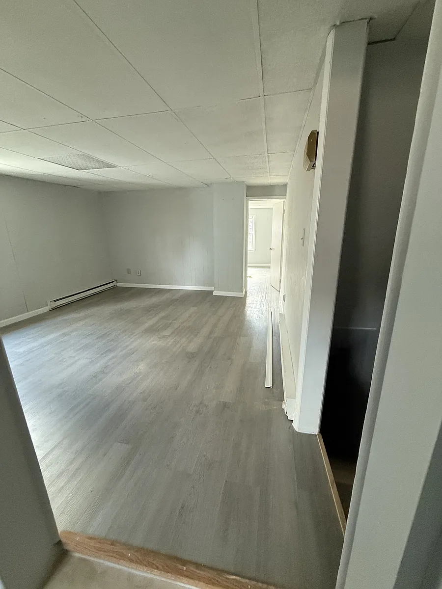 Building Photo - 36 Mill St #2