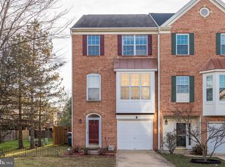 2486 Laura Mark Ln, Herndon, VA 20171